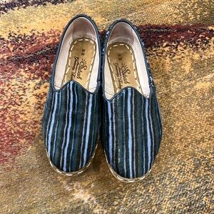 Rare Sabah women’s Sz 39